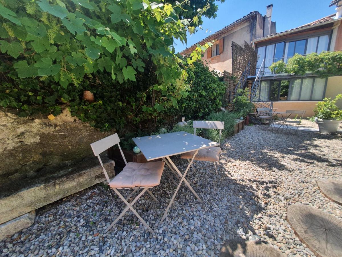 Le Temps Des Pauses Hotell Viviers Eksteriør bilde